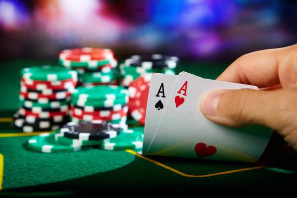 Explore Professional 바카라사이트 for Online Baccarat Fans