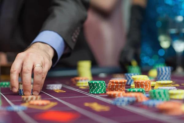 Discover Fun Card Games at a Singapore online casino for Enthusiasts
